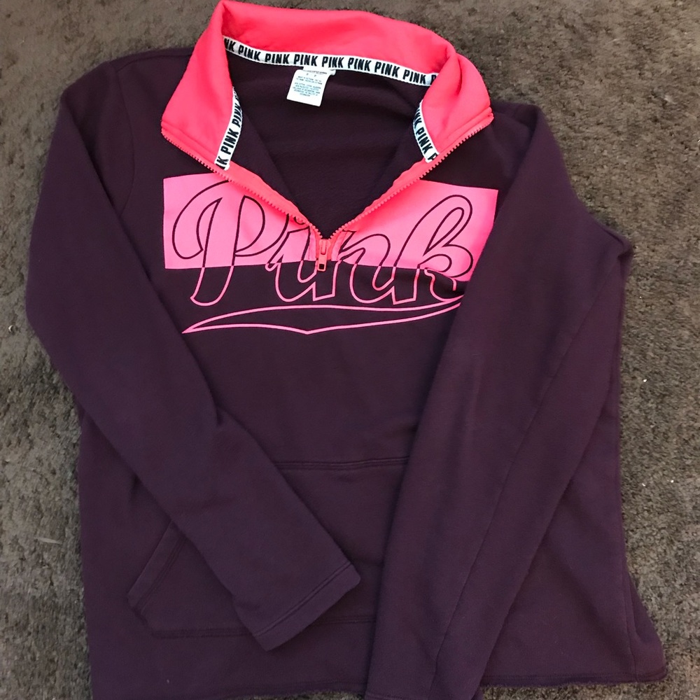 Maroon sweater